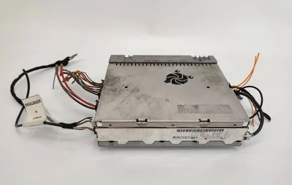 Mercedes-Benz E W211 Sound amplifier A2118704089 BE9005 51029927