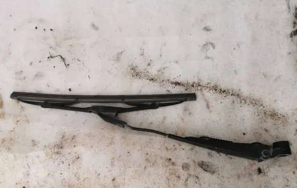 Land Rover Evoque I Rear wiper blade J3217C403AD