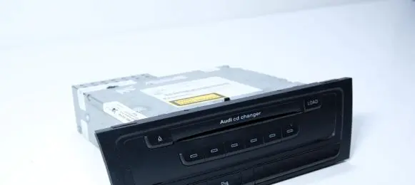 Audi A4 S4 B8 8K CD/DVD changer 8T1035110B
