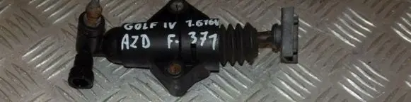 Seat Leon IV Clutch slave cylinder 