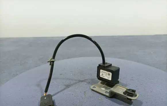 Sensor