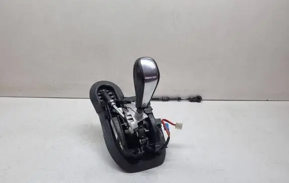 BMW 3 E92 E93 Gear shifter/selector 7562484