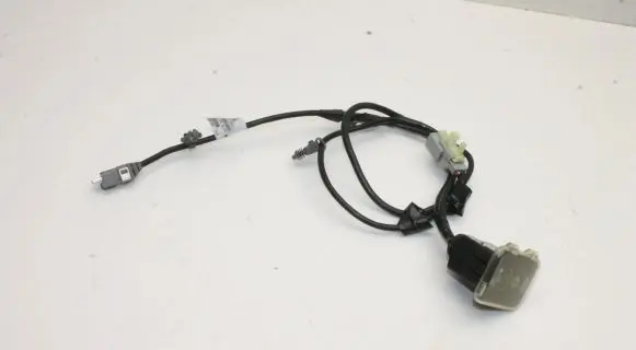 Chrysler 300C AUX in-socket connector 68068290AC