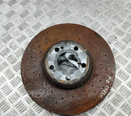 Mercedes-Benz C W205 Front brake disc A0004212212