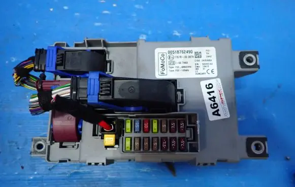 Ford Ka Fuse module 00518762490