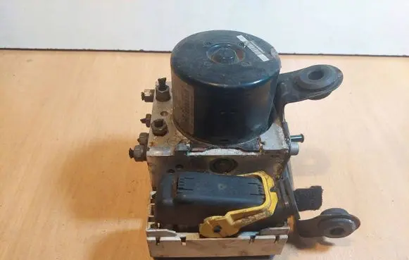 Alfa Romeo Giulietta ABS Pump 00051913822 10.0961-2809.3 10.0212-0802.4