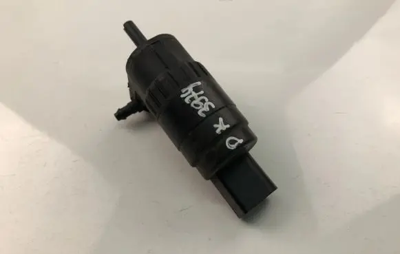 Volkswagen Fox Windscreen/windshield washer pump 1K6955651