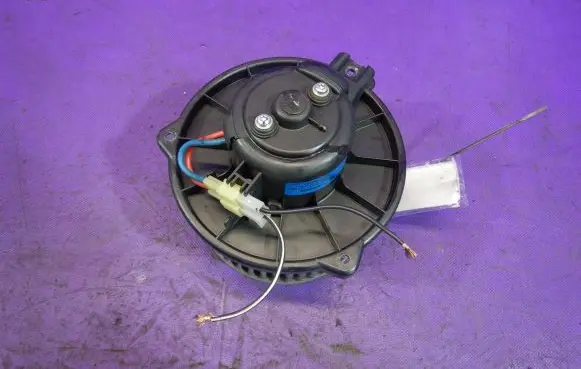 Mitsubishi Space Star Heater fan/blower 0130111191