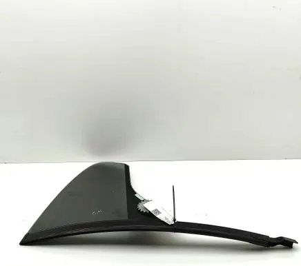 BMW 6 F06 Gran coupe Rear vent window glass 7275379
