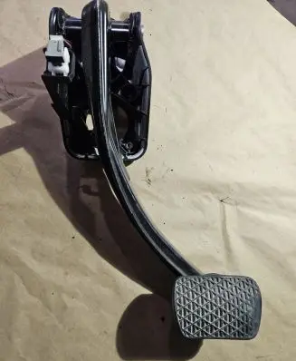 Mercedes-Benz GL X166 Brake pedal A1662900119 A1662901001 A1662920007