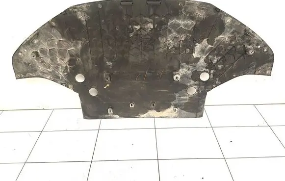 Tesla Model S Engine splash shield/under tray 105637600C