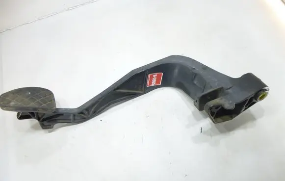 Audi A6 S6 C5 4B Clutch pedal 8D1721316A 15965
