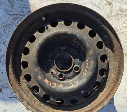Mercedes-Benz 280 450 W116 R15 steel rim 1244001202