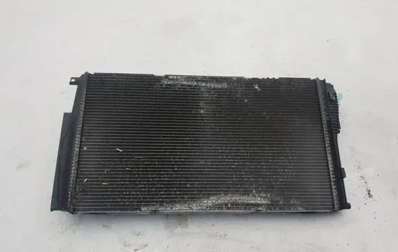 BMW 2 F22 F23 Radiator cooling fan shroud 15272311 8672107