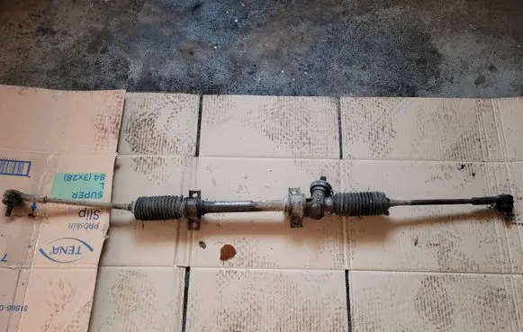Mazda 323 Steering rack BF67R0056