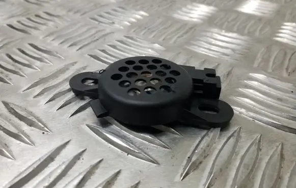 Skoda Fabia Mk2 (5J) Parking PDC sensor speaker 8E0919279