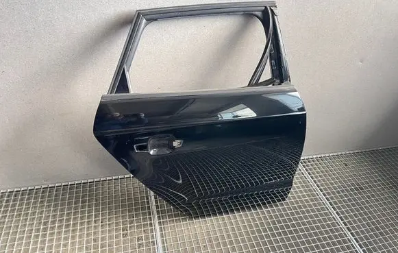 Rear door