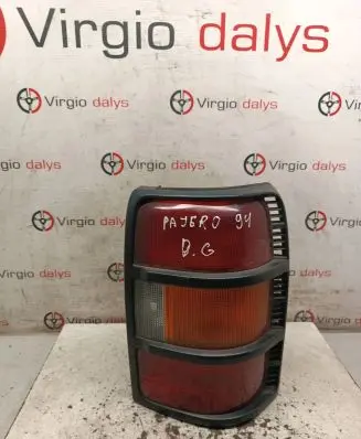 Mitsubishi Pajero Rear/tail lights