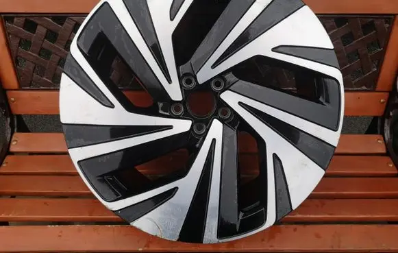 Volkswagen ID.4 R21 alloy rim 