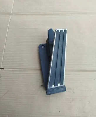 Porsche Panamera (970) Accelerator throttle pedal 97042302100