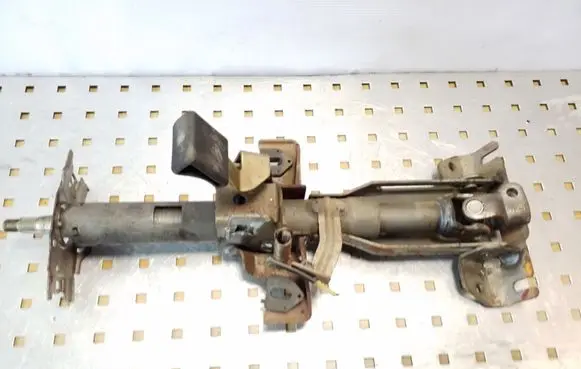 Suzuki Grand Vitara II Steering wheel axle