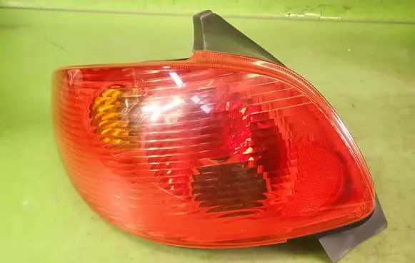 Peugeot 206 Rear/tail lights