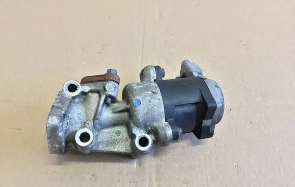 Jaguar S-Type EGR valve 4R8Q9D475B