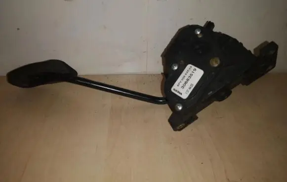 Volvo XC90 Accelerator throttle pedal 30683519 A718
