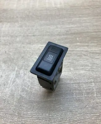 Toyota Avensis T250 Windscreen/window heater switch 153261