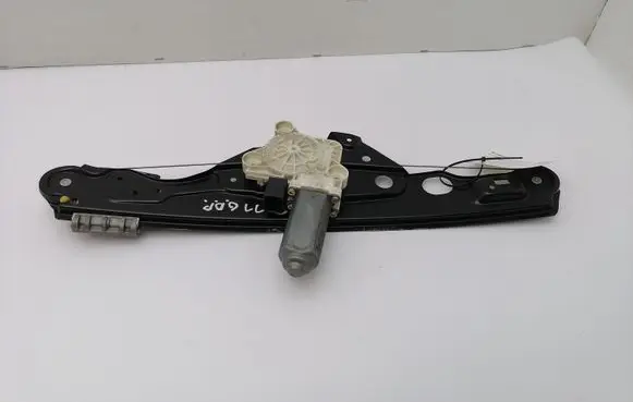 Mercedes-Benz E W211 Rear door window regulator with motor A2117300246 A2118202442