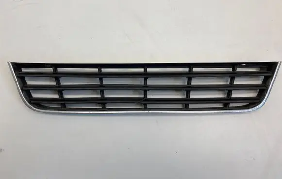 Volkswagen PASSAT B6 Front bumper lower grill 3C0853677
