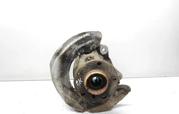 BMW 4 F32 F33 Front wheel hub spindle knuckle 6859003