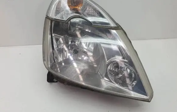 Renault Modus Headlight/headlamp 8200652044