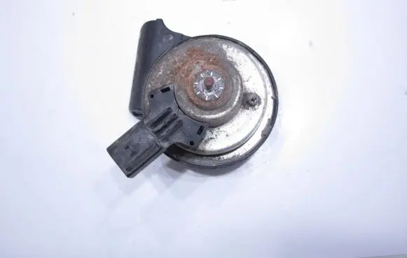 Volkswagen PASSAT B7 Horn signal 7N0951221A 1923613 1913310