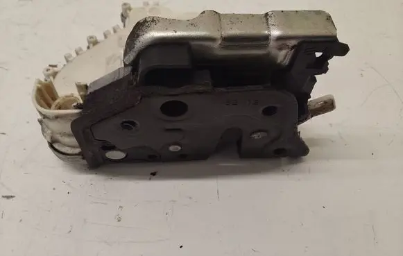 Audi A6 S6 C7 4G Front door lock 8J2837016C