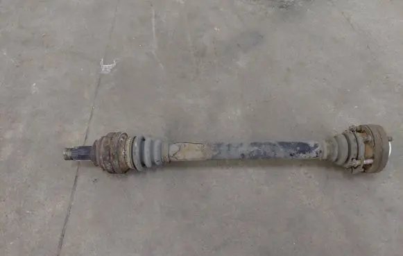 BMW 5 E60 E61 Rear driveshaft 7572419