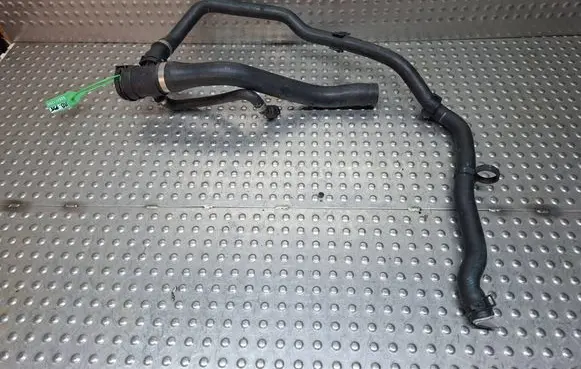 BMW 3 F30 F35 F31 Engine coolant pipe/hose S26371795 7596832 9223587