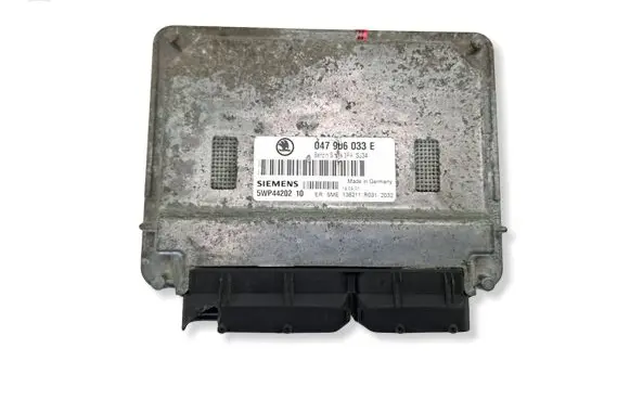 Skoda Fabia Mk1 (6Y) Engine control unit/module 047906033E 5WP4420210