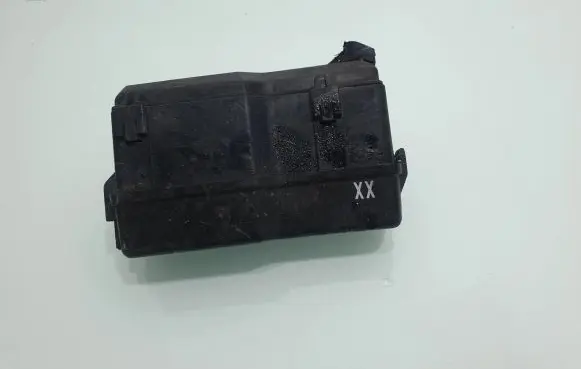 Toyota Corolla Verso AR10 Fuse module