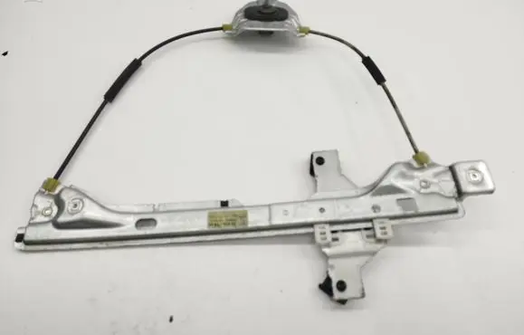 Rear door manual window regulator