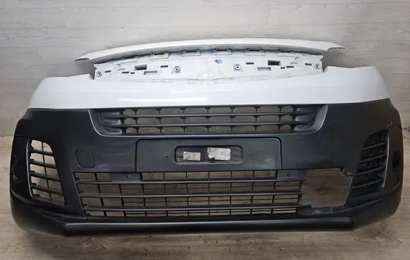 Opel Vivaro Front bumper 9833129877