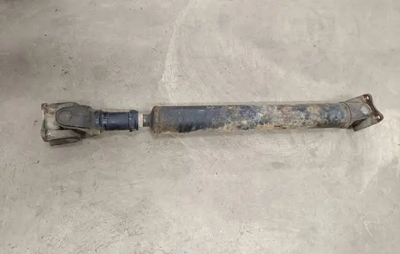 Nissan Navara D40 Front prop shaft 372004JA0A