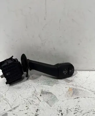 BMW 5 E39 Indicator stalk 8362172