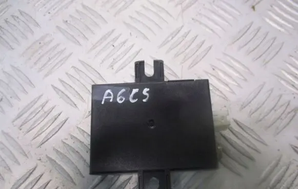 Audi A6 S6 C5 4B Auxiliary heating control unit/module 4D0909509