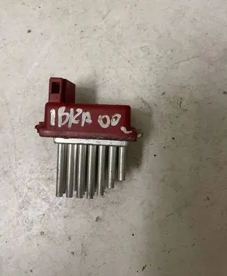 Seat Ibiza III (6L) Heater blower motor/fan resistor 1J0907521 657364M 5DS00646701
