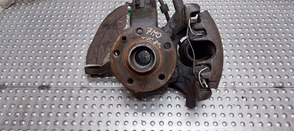 Seat Alhambra (Mk1) Front wheel hub spindle knuckle