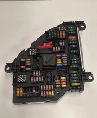 BMW 5 GT F07 Fuse module 9210857 117033452