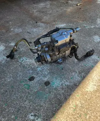 Volkswagen Golf IV Fuel injection high pressure pump 0460404977 038130107D 896243