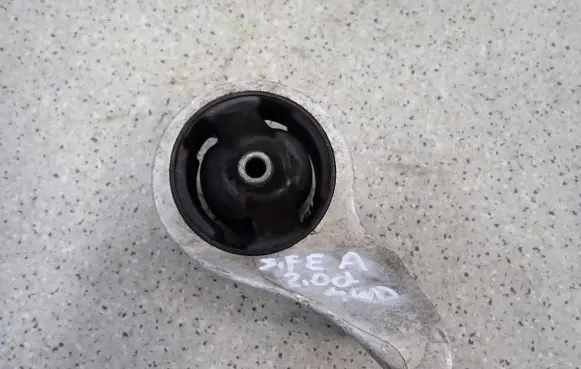 Hyundai Santa Fe Engine mount vacuum valve 