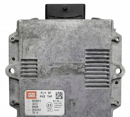 Hyundai i20 (PB PBT) Wing mirror control module DE8150322 10R03113